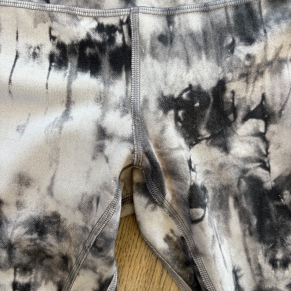 Lululemon Shorts - Picture 6 of 13